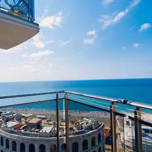 شقة 19 باتومي